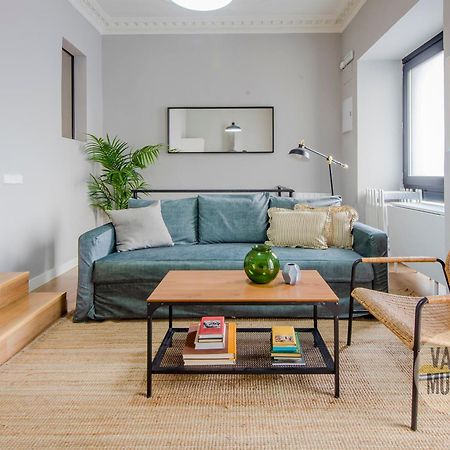 Modern Apt & Cool Interior Design A 20 Metros Del Retiro E1 Madrid Exterior photo