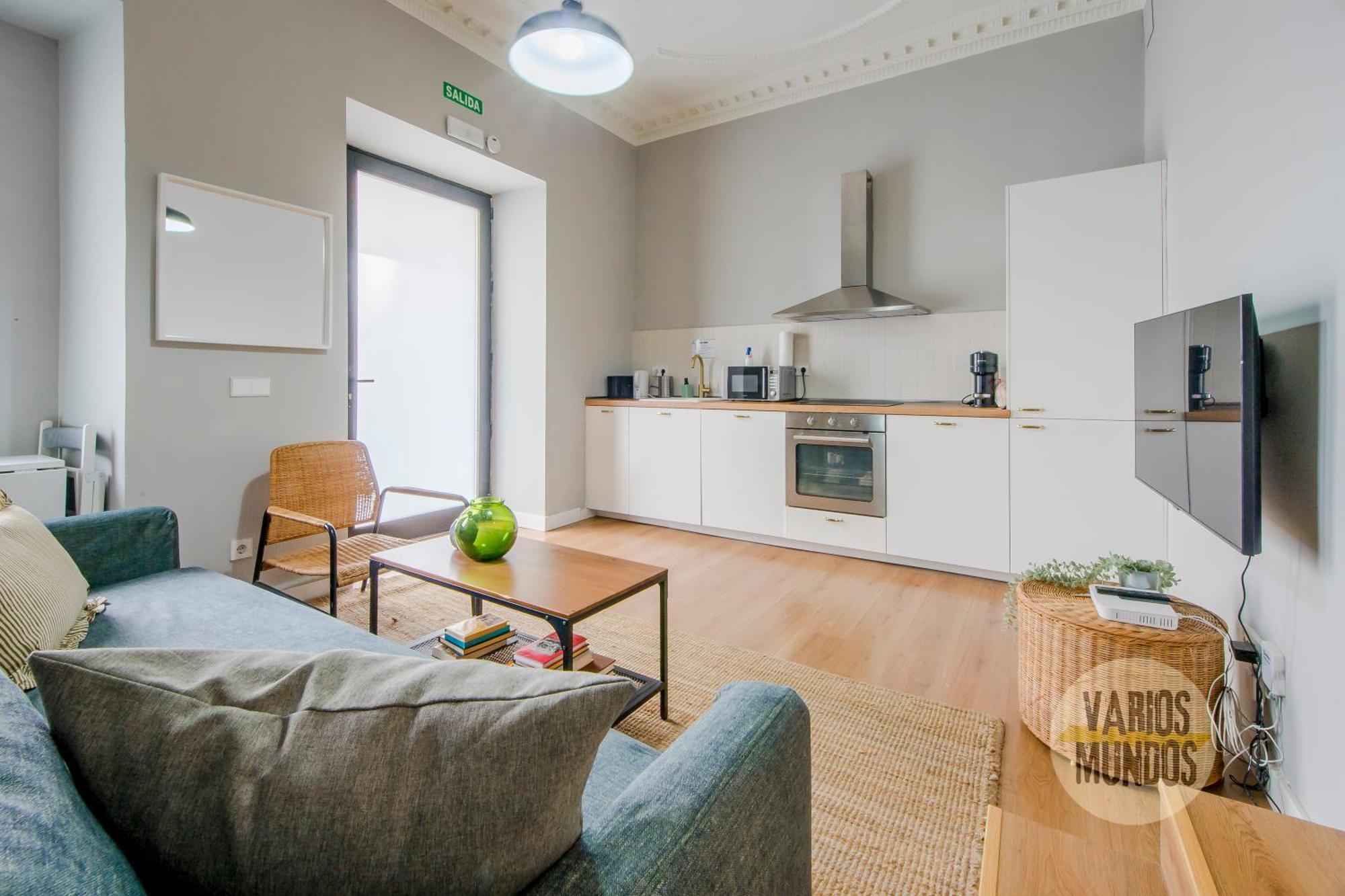 Modern Apt & Cool Interior Design A 20 Metros Del Retiro E1 Madrid Exterior photo