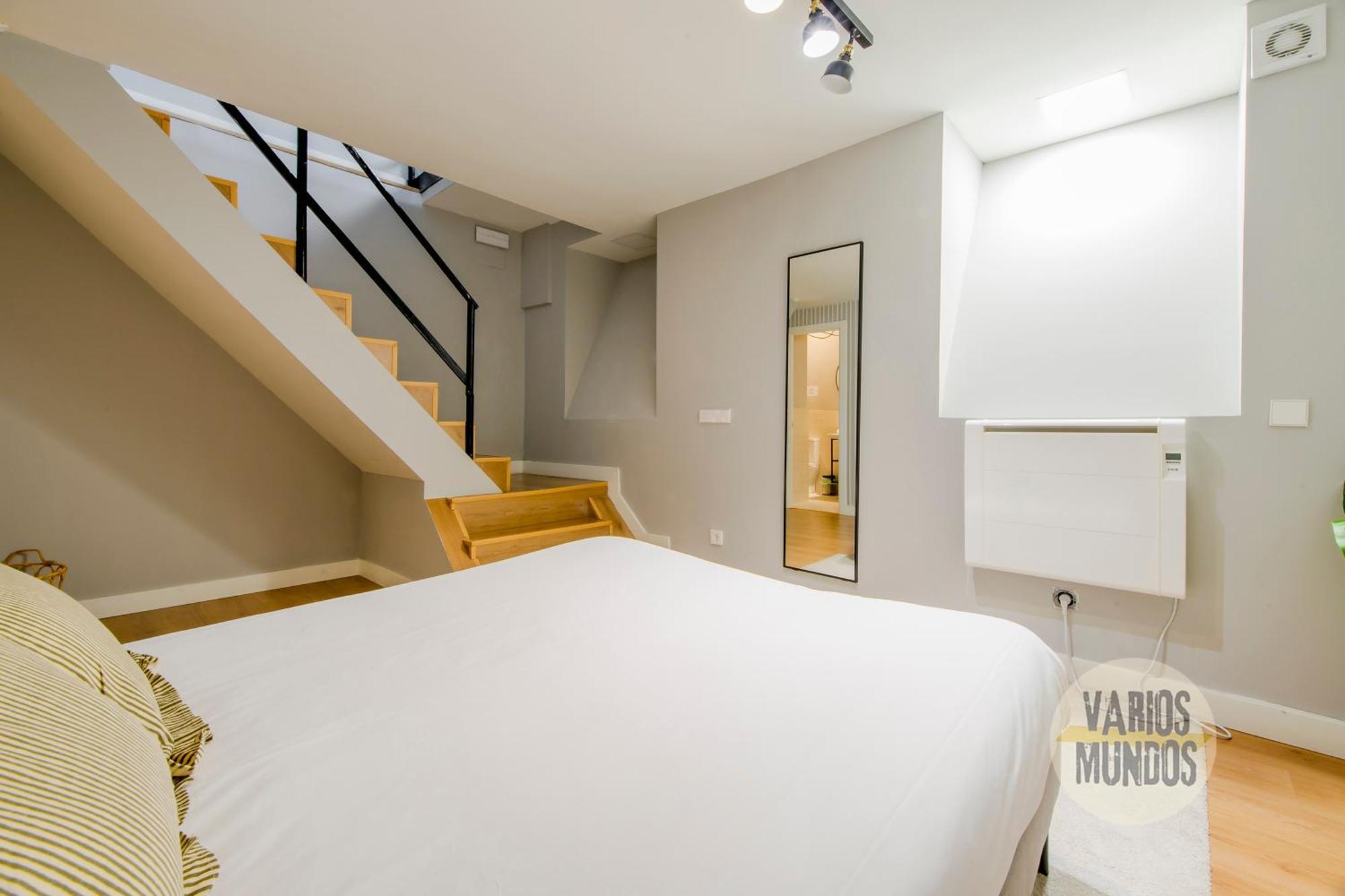 Modern Apt & Cool Interior Design A 20 Metros Del Retiro E1 Madrid Exterior photo